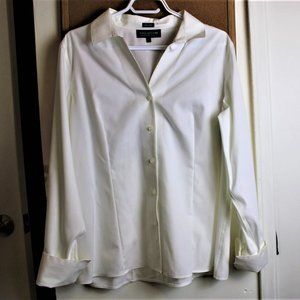 Jones NewYork White long sleeve 14W top